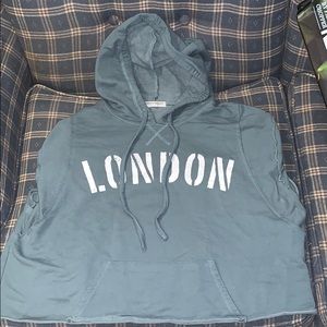 Crop top London short sleeve with hood